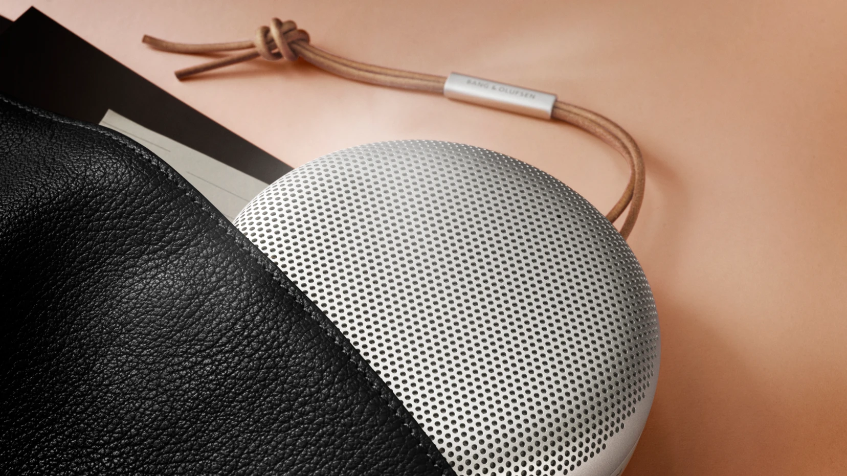 Колонка Bang & Olufsen Beosound A1 2nd Gen Black | Покупайте в